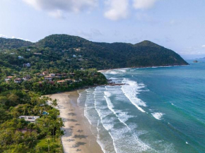 Villa in the middle of the Atlantic Forest